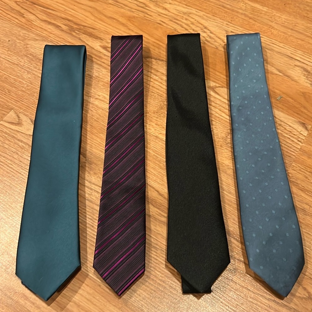 Stock of 4 slim ties